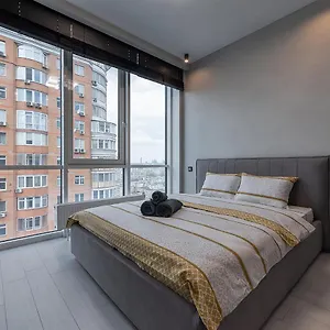 https://smart-plaza-obolon.hotels-of-kiev.com